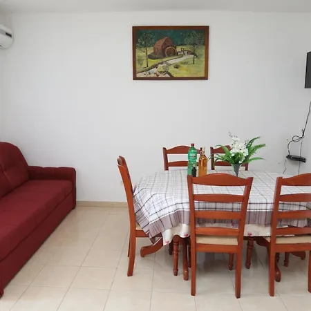 With A Parking Space Vinisce, Trogir - 16439 Apartment